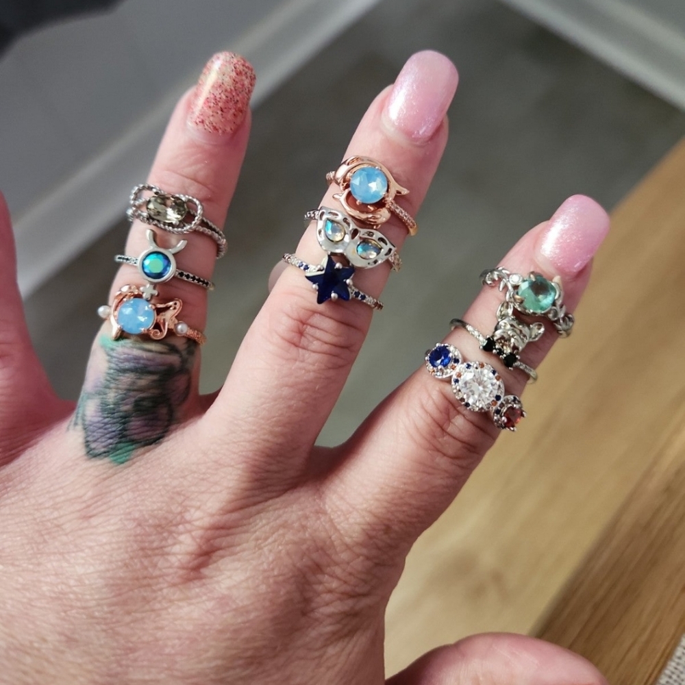 Fragrant jewel rings
